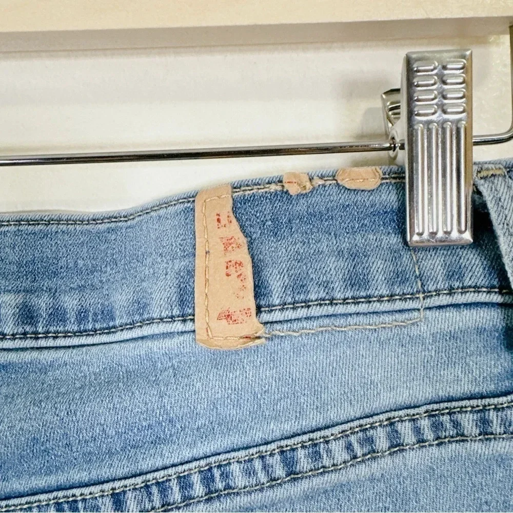 Levi's 311 Shaping Skinny Medium Wash Jeans - Picture 16 of 16